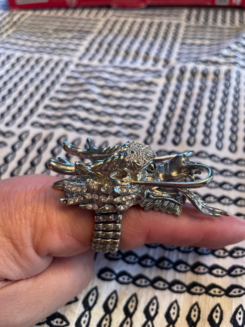 Silver Tone Rhinestone Dragon ring - Picture 2 of 8